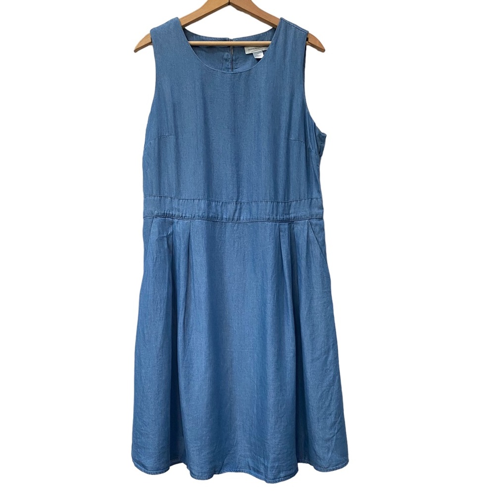 NEW - Christopher & Banks Blue Light Denim Sleeveless Dress sz M
